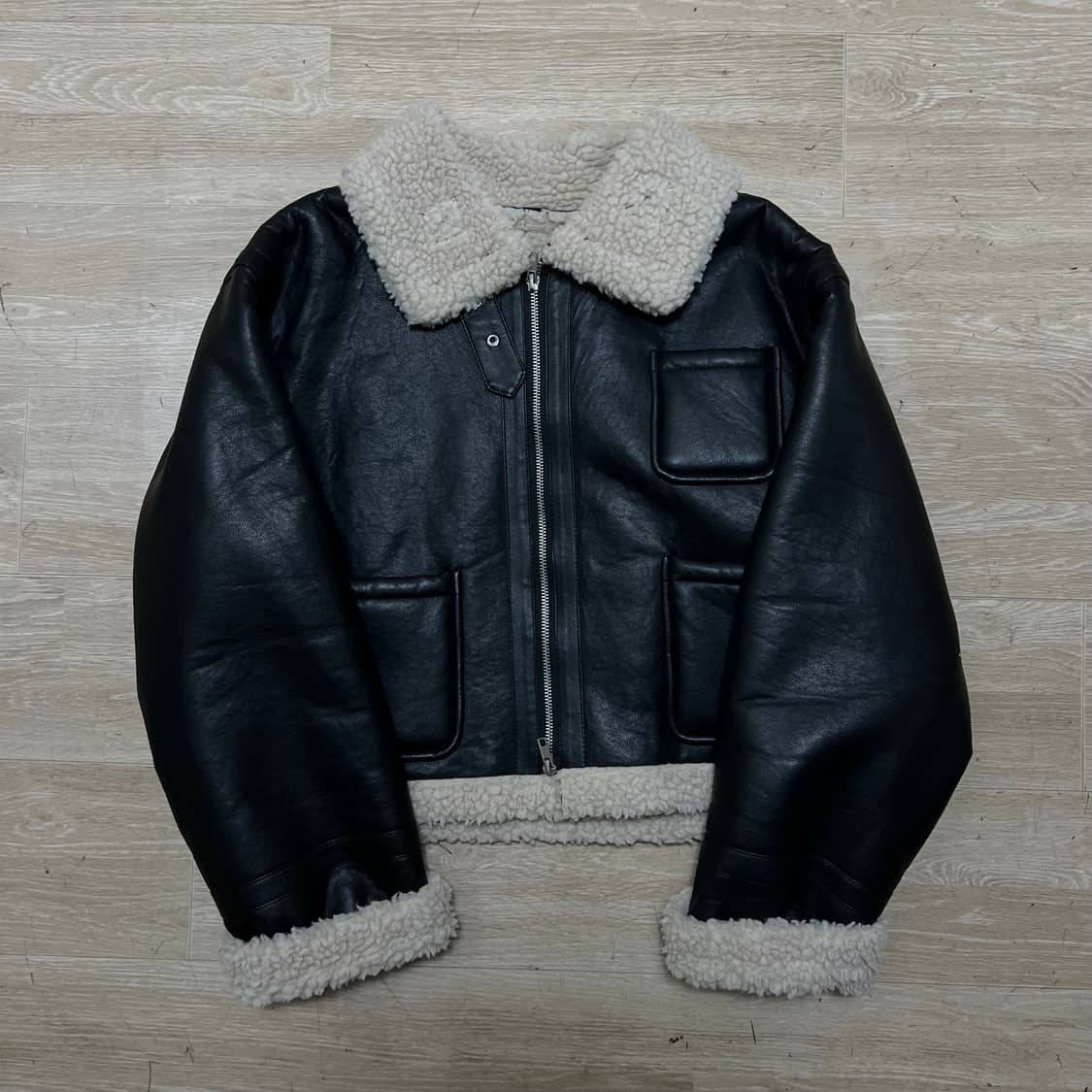 여성 레더 가죽 양털 크롭 무스탕 자켓 [블랙] FREE 상품이미지1