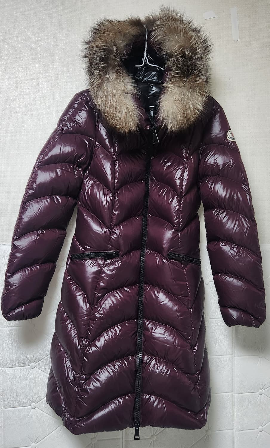 [정품]몽클레어 패딩 알비지아 (풀마러스) 폭스퍼 와인/블랙 2 새상품급 상품이미지1