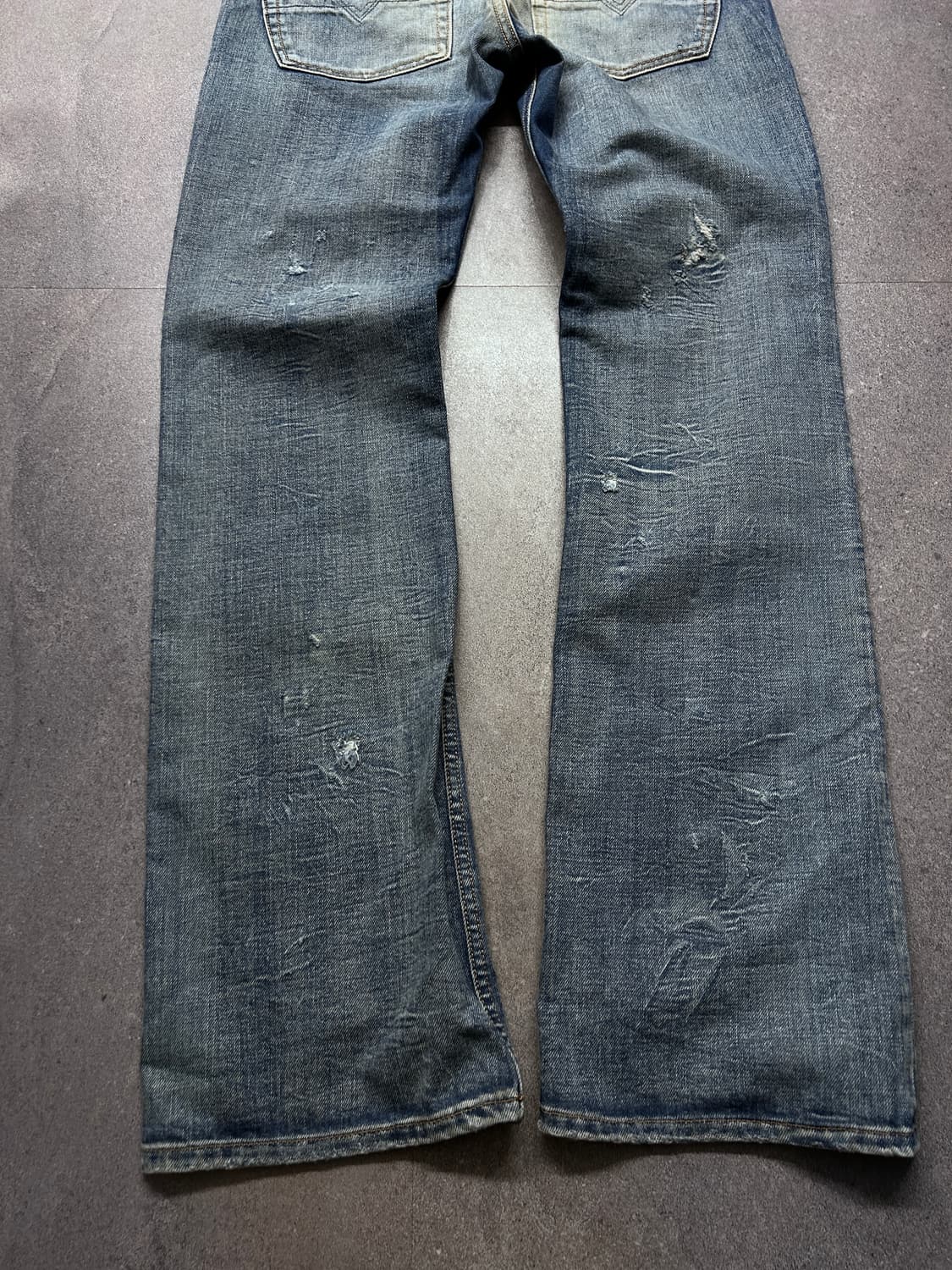 디젤 자티니 버튼 플라이 데님 팬츠 상품이미지9