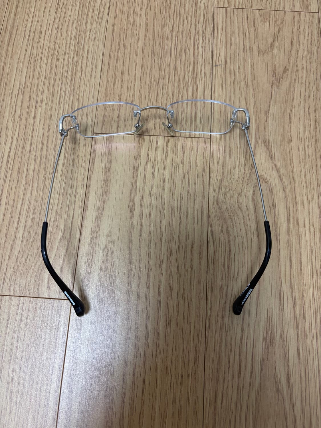 뮤지엄바이비컨 72 무테 안경 상품이미지6