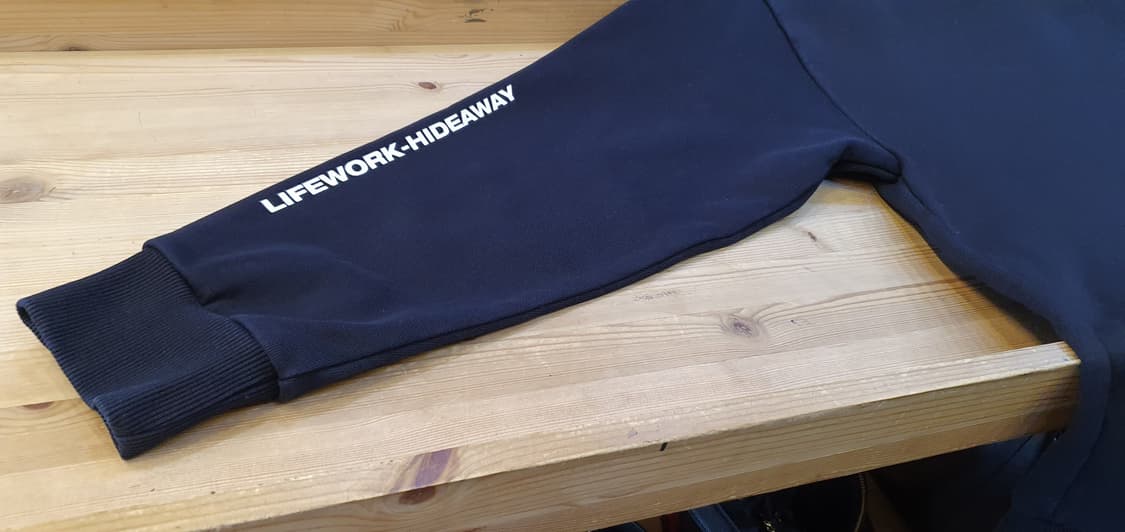 100.Life Work 로고 맨투맨 상품이미지4