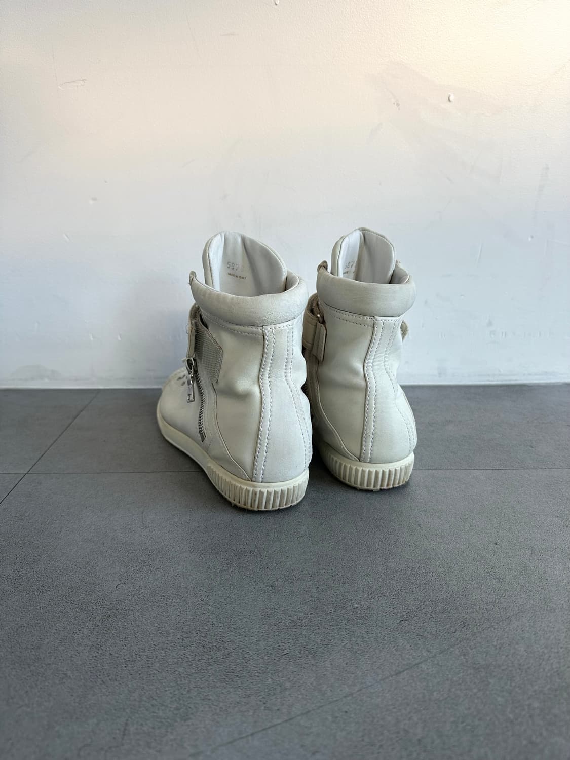 프라다 스포츠 더블 지퍼 아이보리 레더 하이탑 상품이미지4