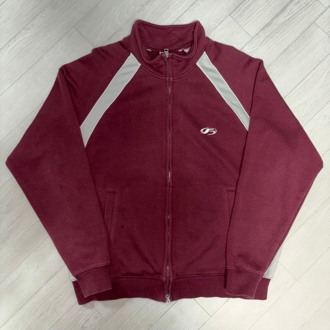 M 필루미네이트 심볼 로고 트레이닝 풀 집 업 버건디 상품이미지1