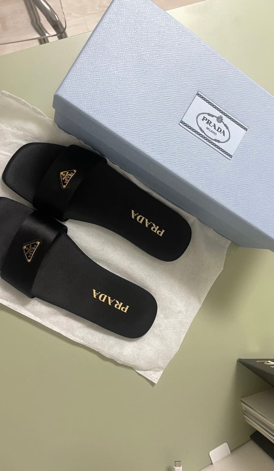 프라다 새틴 슬라이드 37 상품이미지3