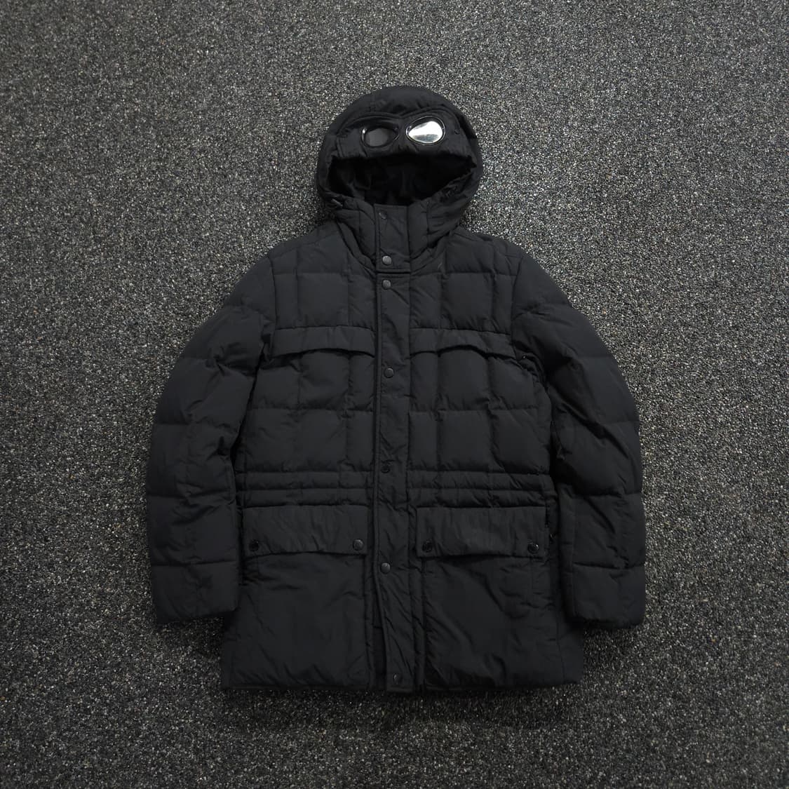 CP 컴퍼니 고글 후드 퀼티드 다운 패딩 (XL) 상품이미지1