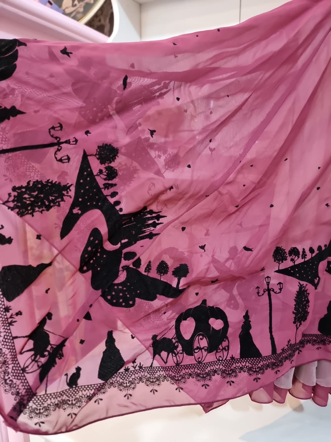 고딕 실루엣 언발 원피스 상품이미지4