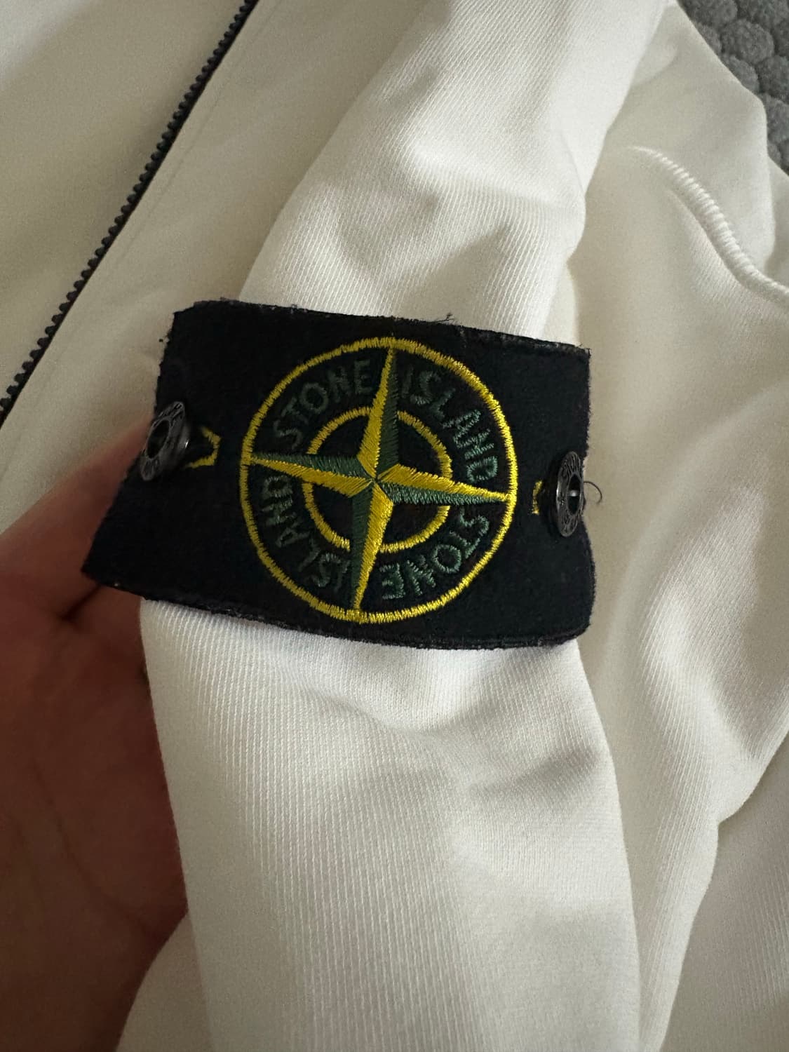 스톤아일랜드 화이트 후드집업  상품이미지5