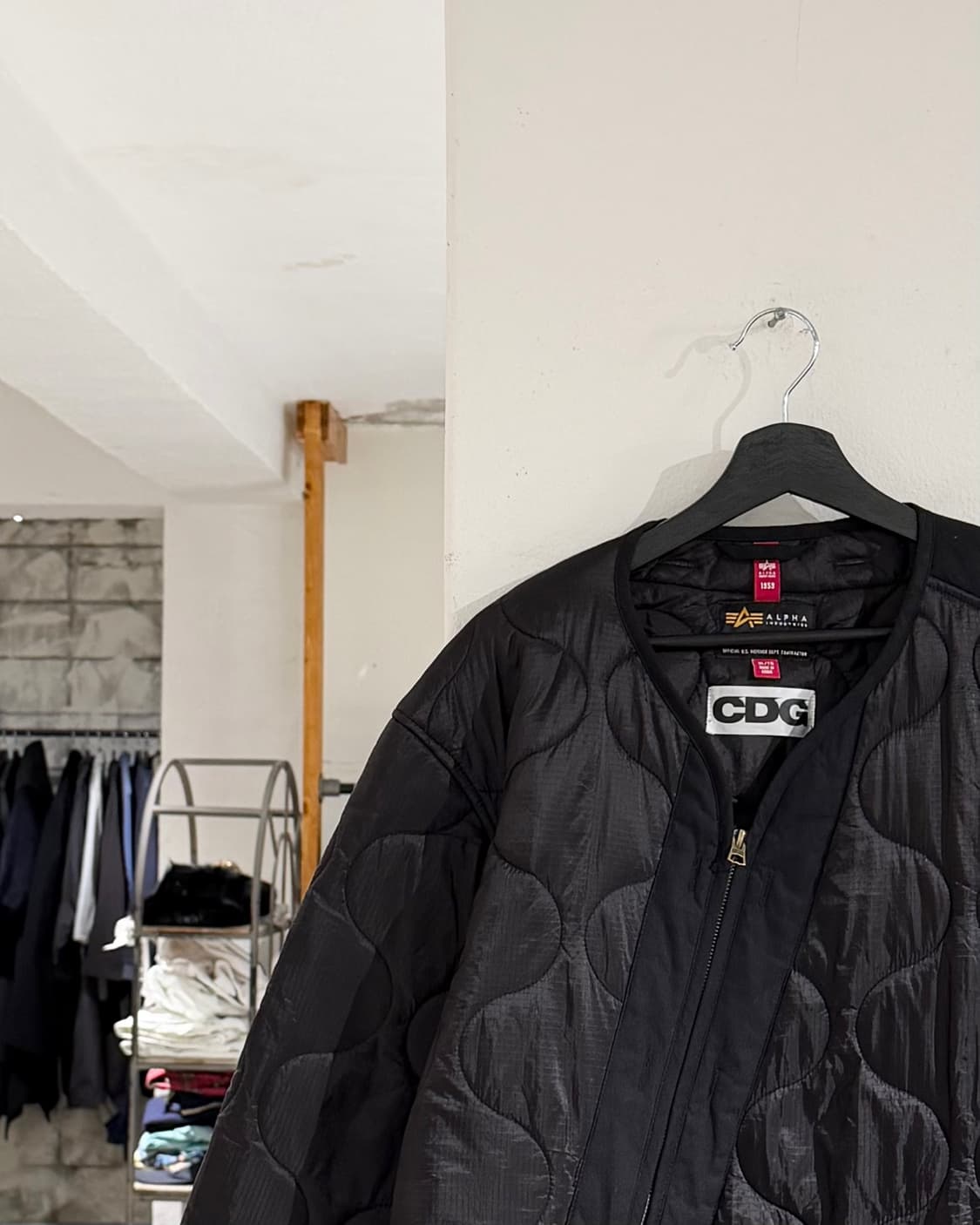 CDG x 알파 인더스트리 블랙 퀼팅 라이너 자켓 상품이미지2