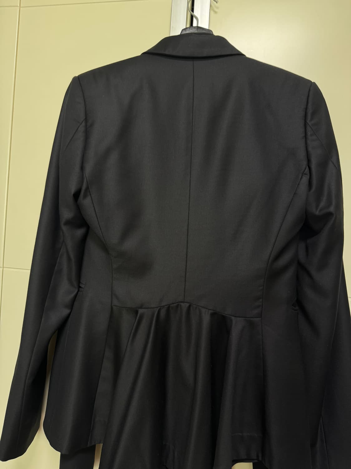 Aaron esh 아론애쉬 블랙 싱글버튼 블레이저 상품이미지8