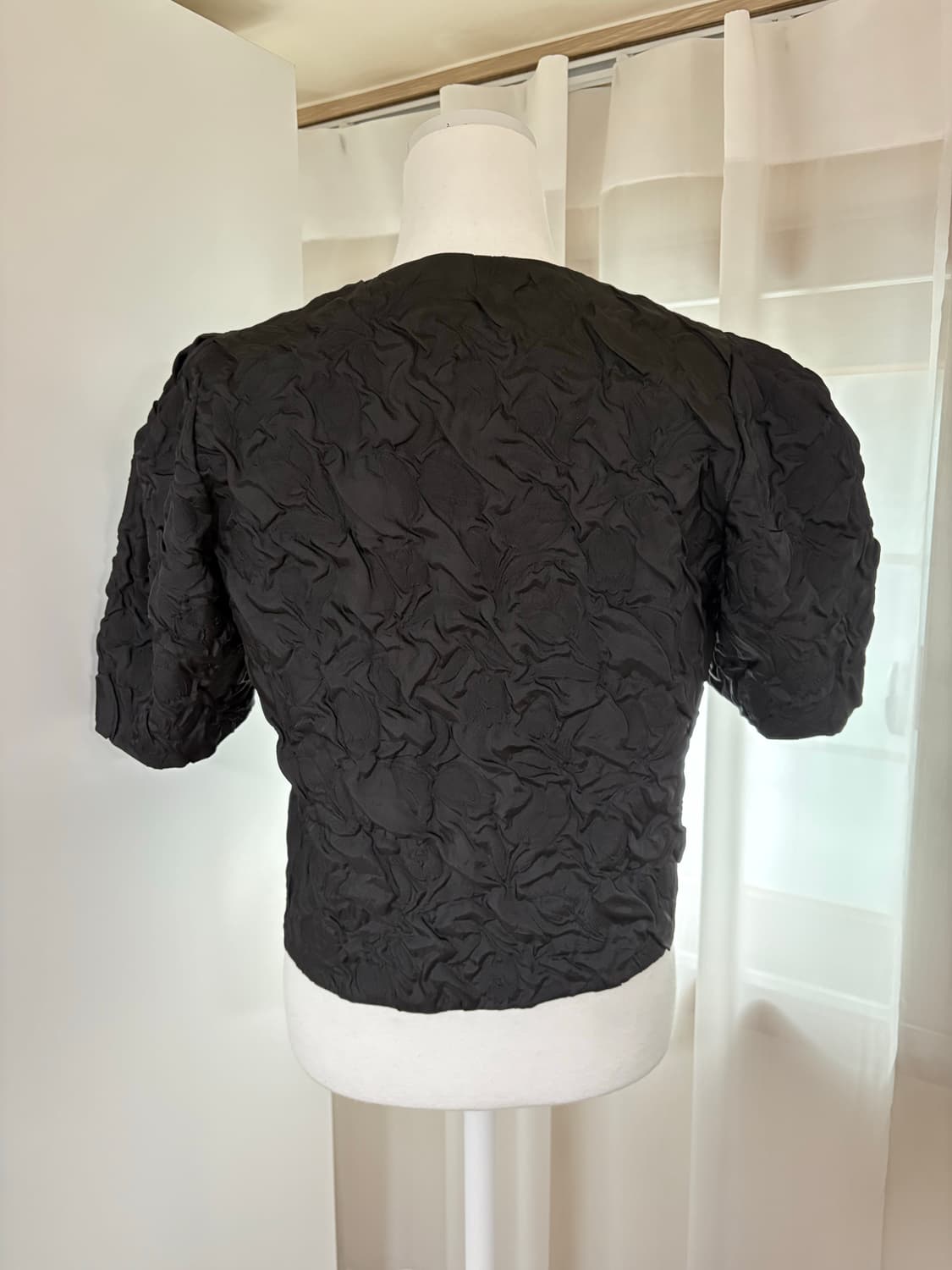 Aopt 퍼프 블라우스 (M) 블랙  상품이미지4