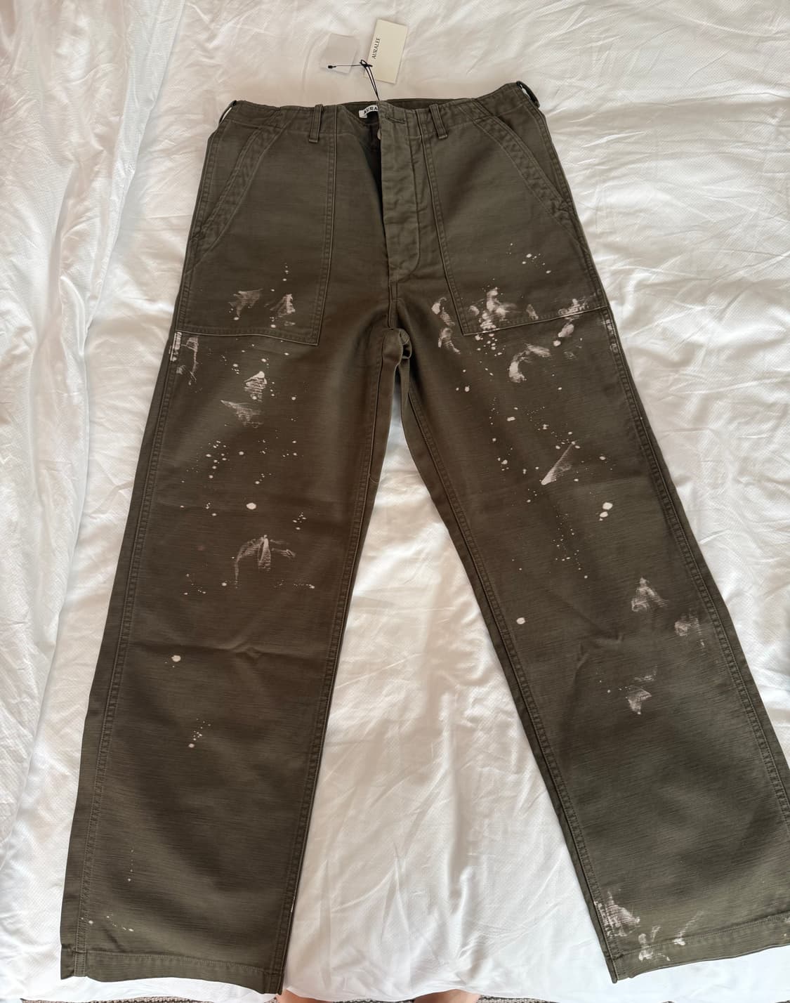 오라리 워시드 사틴 블리치즈 베이커 팬츠 상품이미지2