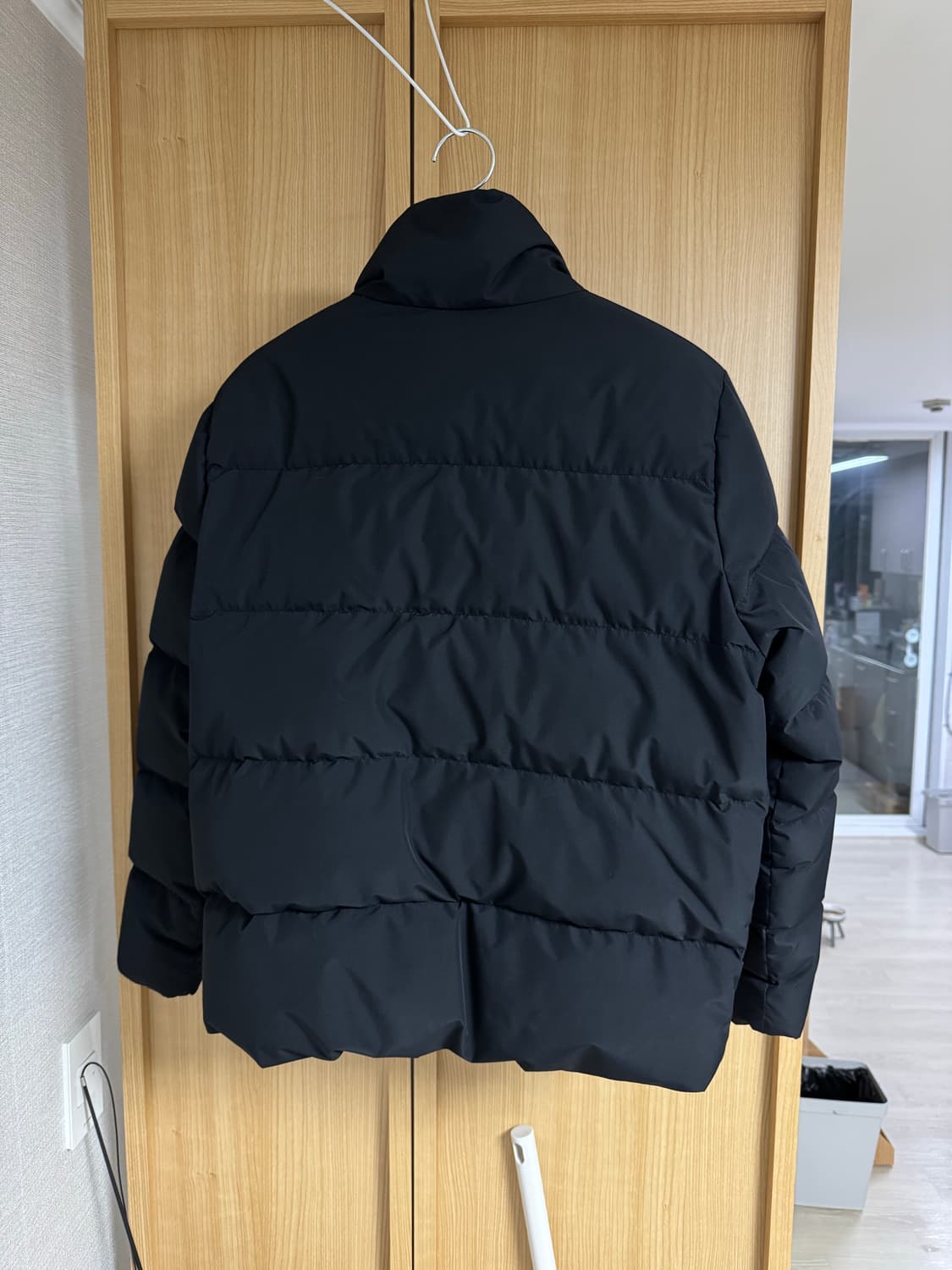 캉골 오리털 패딩 블랙 판매합니다. 상품이미지2