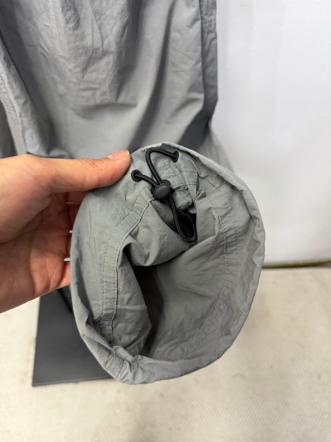 정품) COS 코스 그레이 밴딩 트레이닝 팬츠 XS 상품이미지4