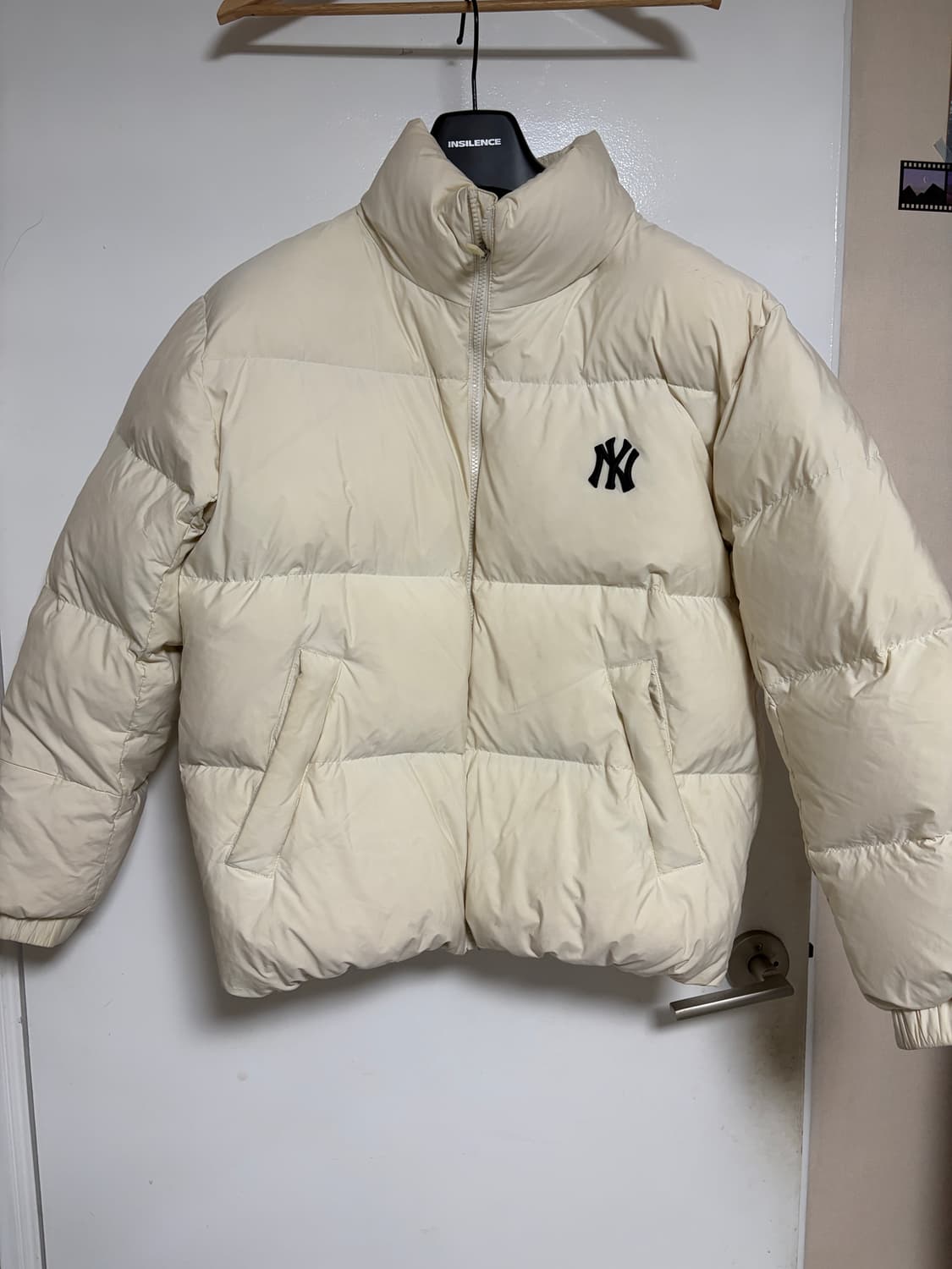 MLB 메가로고 덕다운 패딩 아이보리 상품이미지1