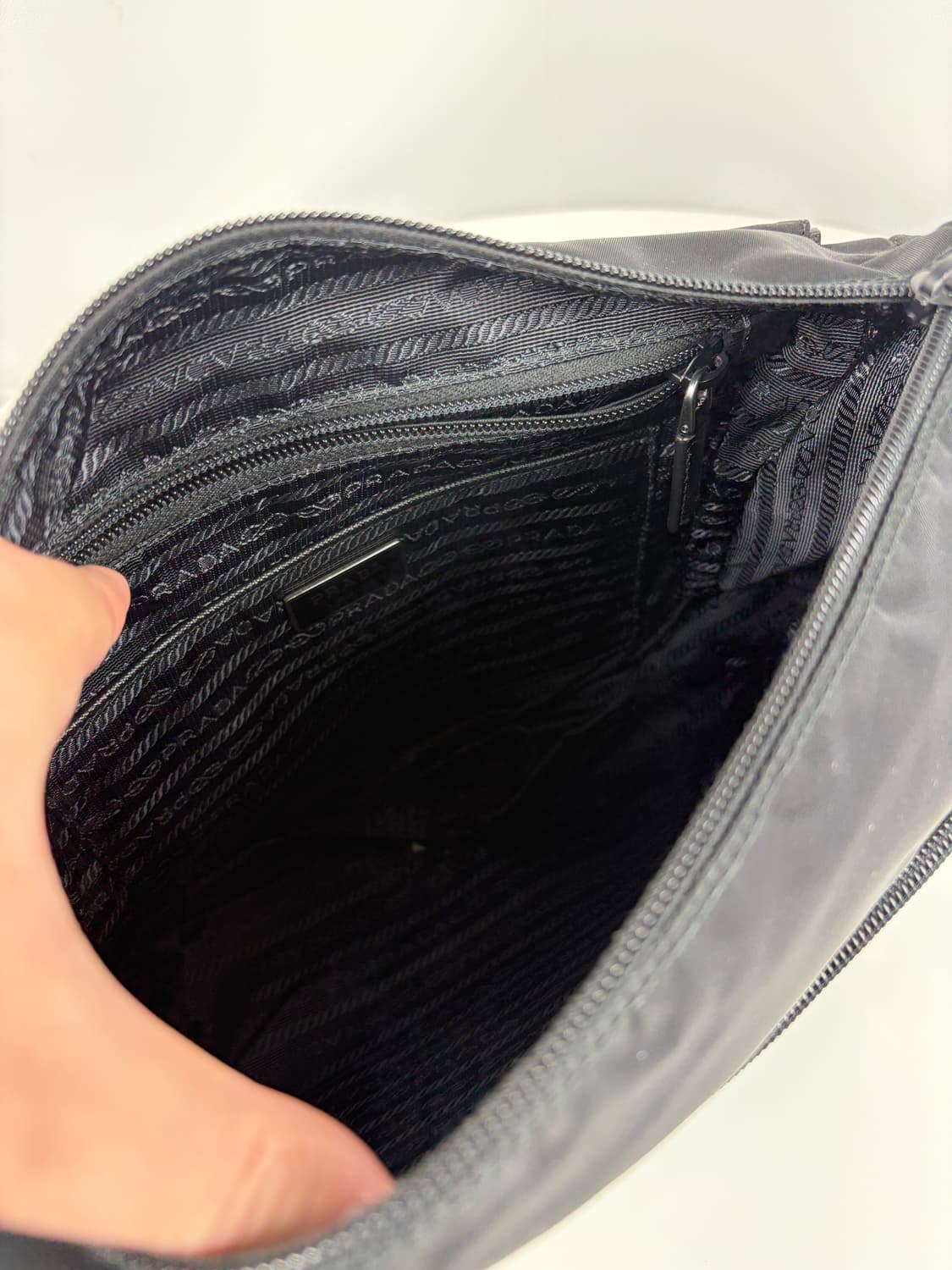 프라다 나일론 사피아노 메신저백 크로스백 상품이미지6