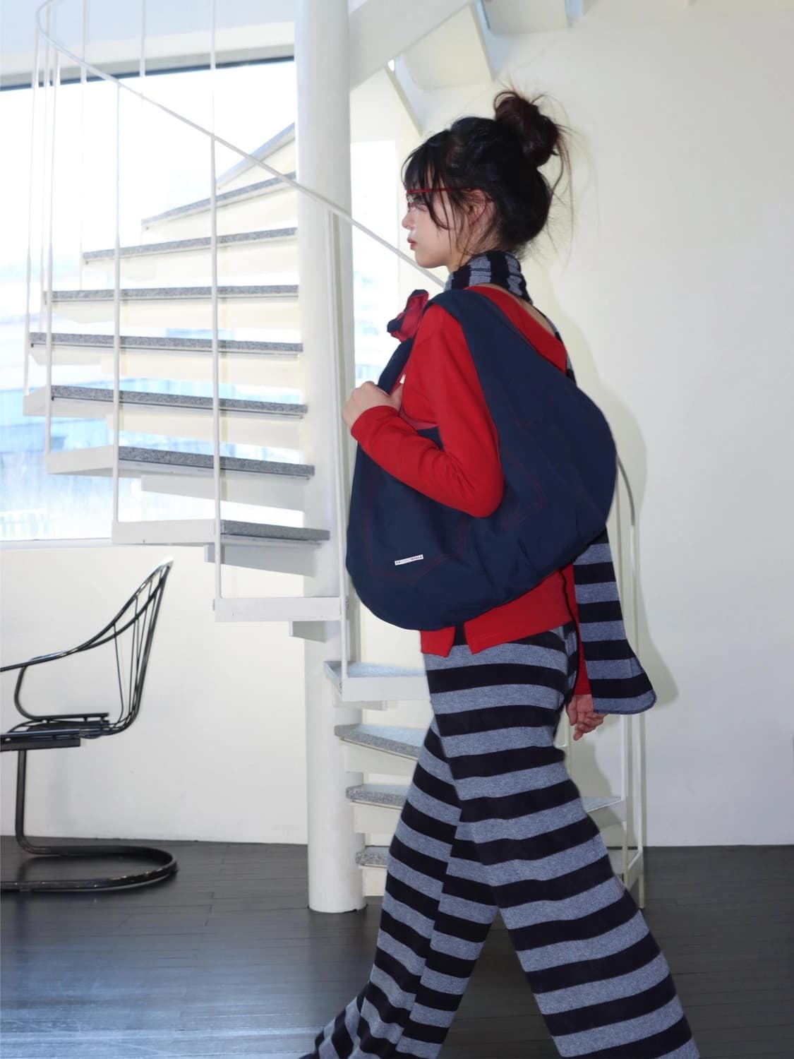 온스카 REVERSIBLE POCKET BAG 크로스백 상품이미지4