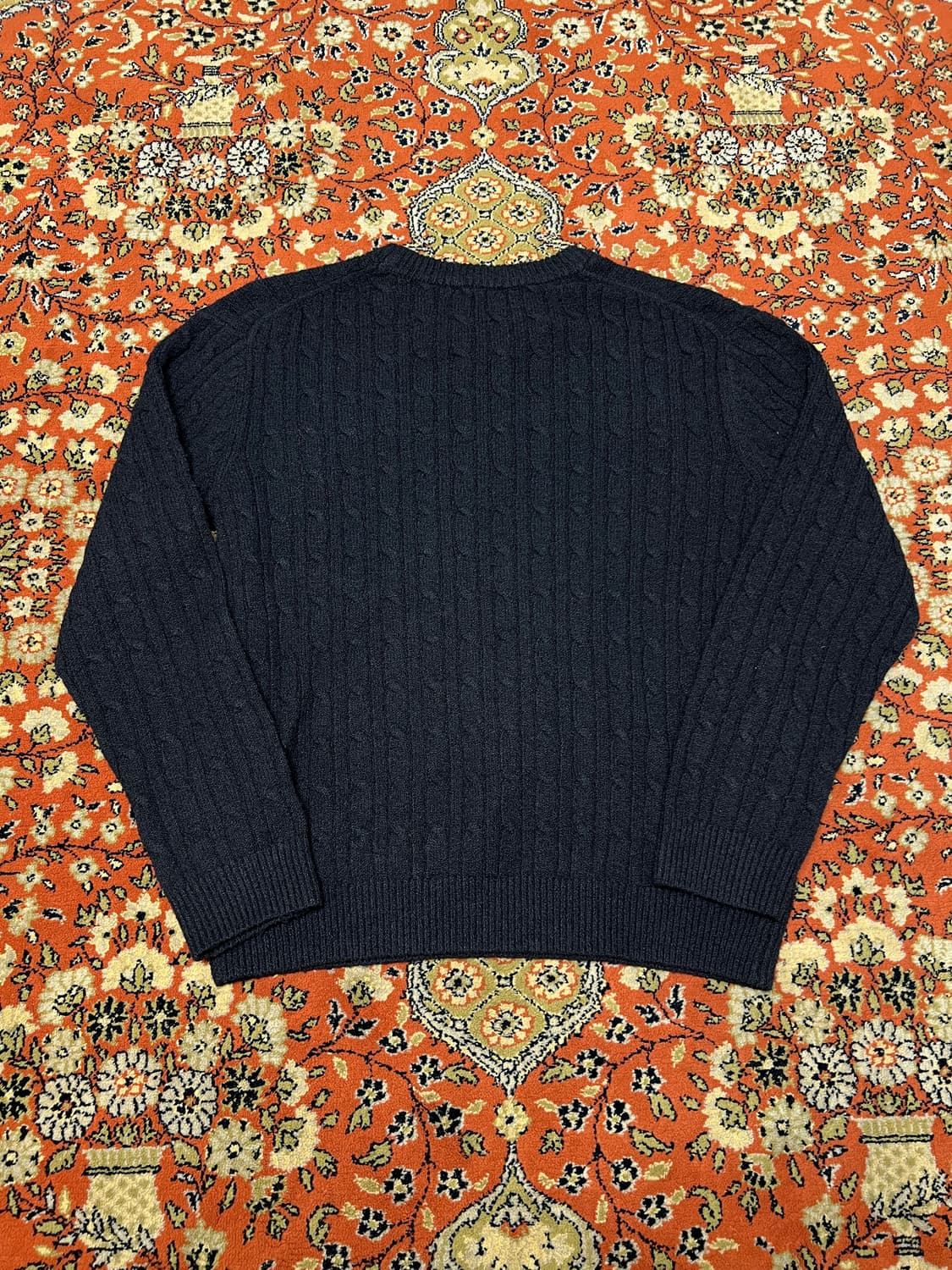 [L] 수아레 케이블 꽈배기 네이비 니트 상품이미지3