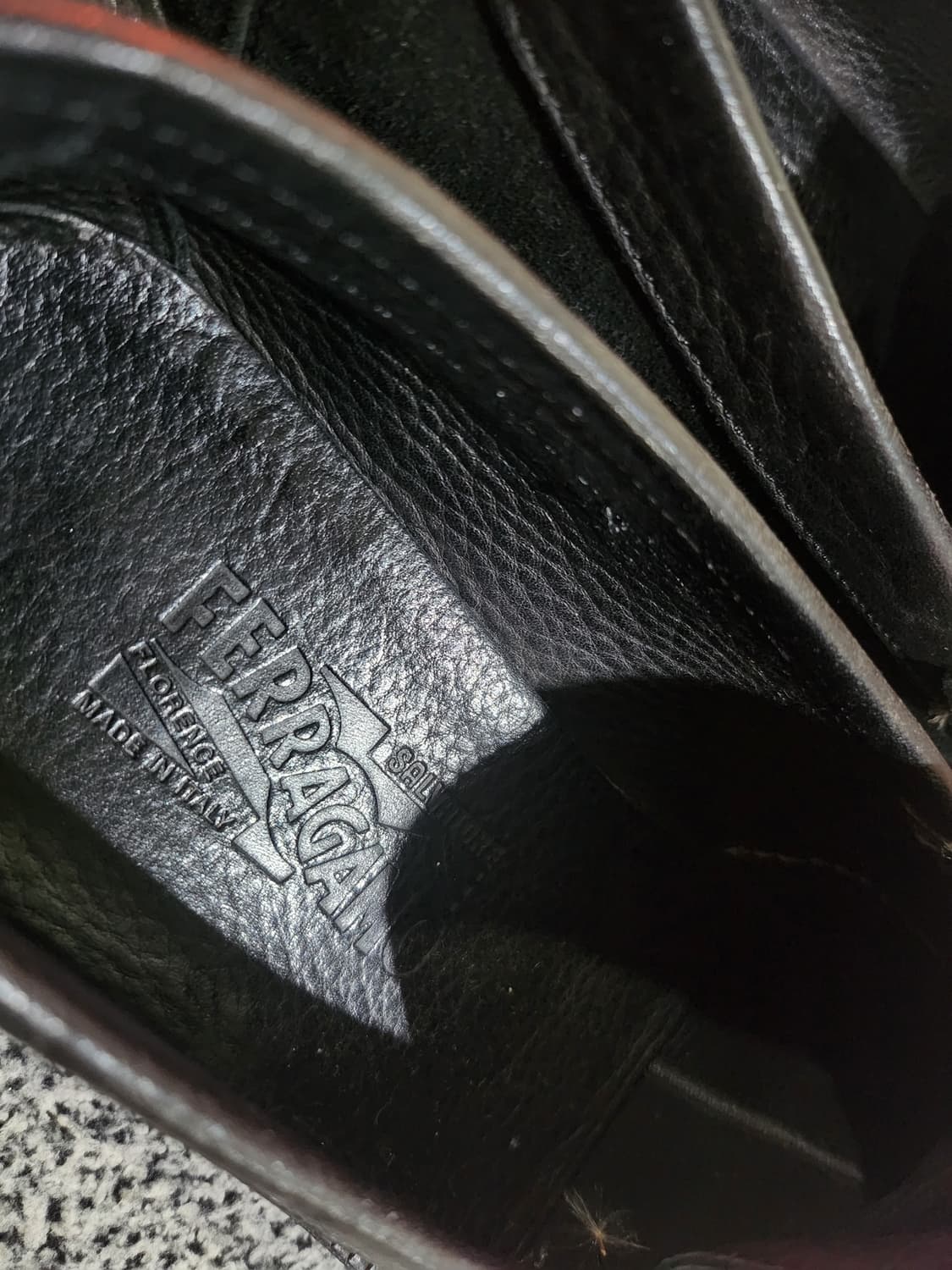 페라가모 간치니 스웨이드 로퍼 상품이미지6