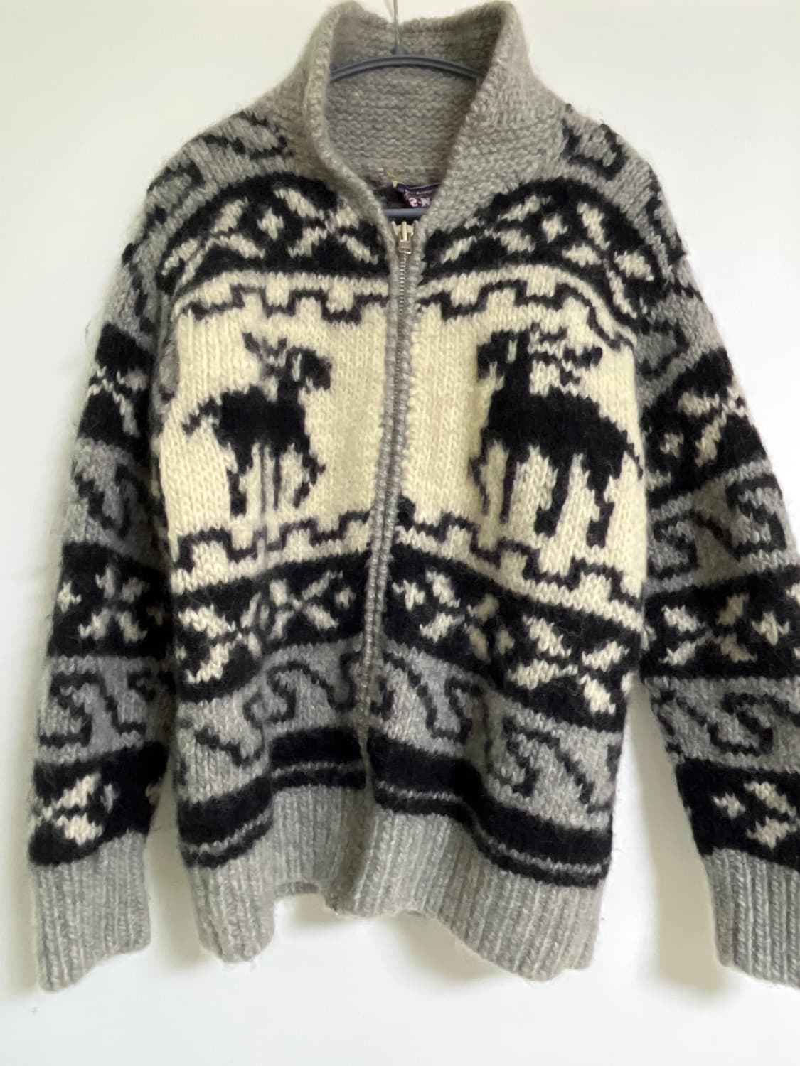 노르딕 사슴 니트집업 상품이미지1