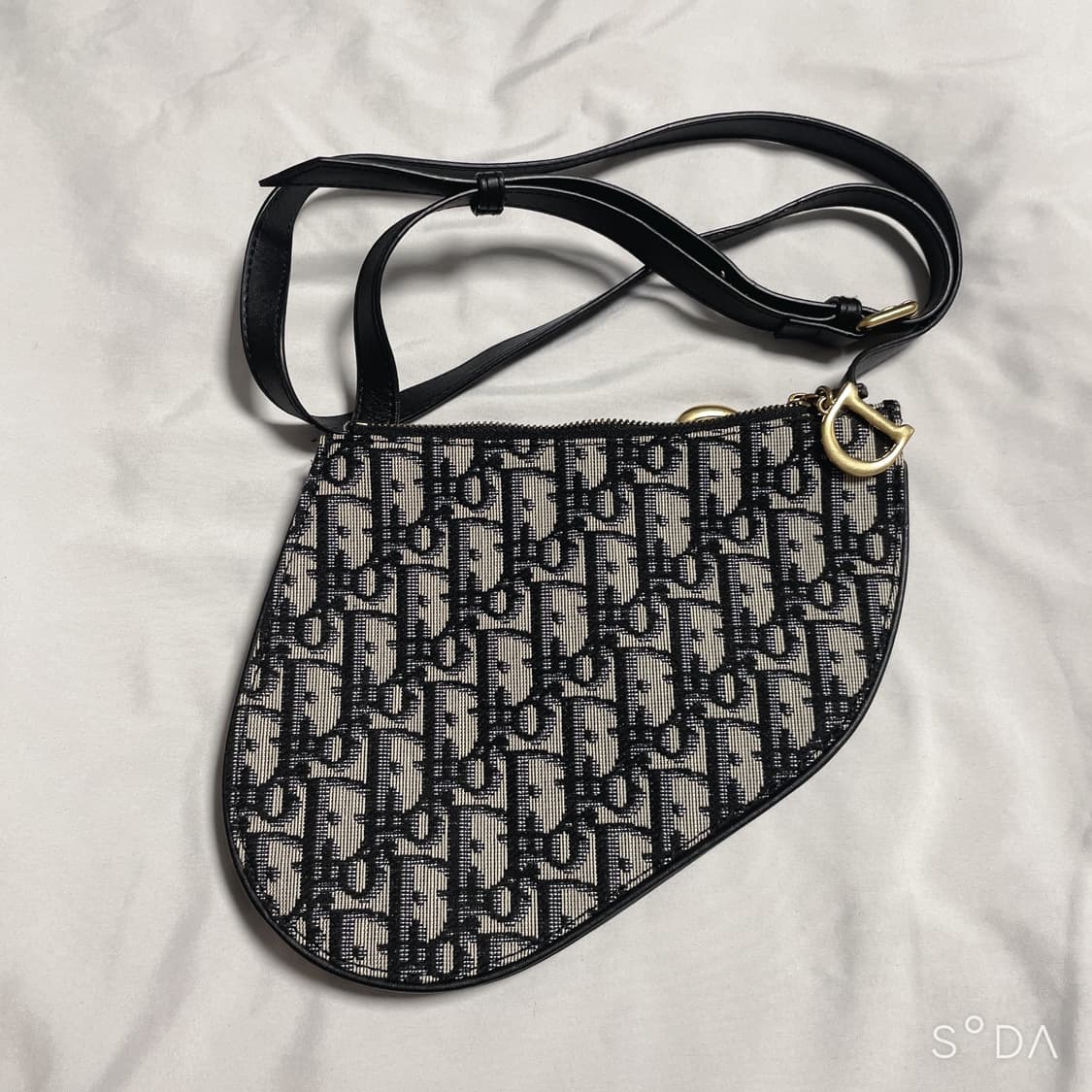 디올 St 오블리크 미니 새들백 상품이미지1