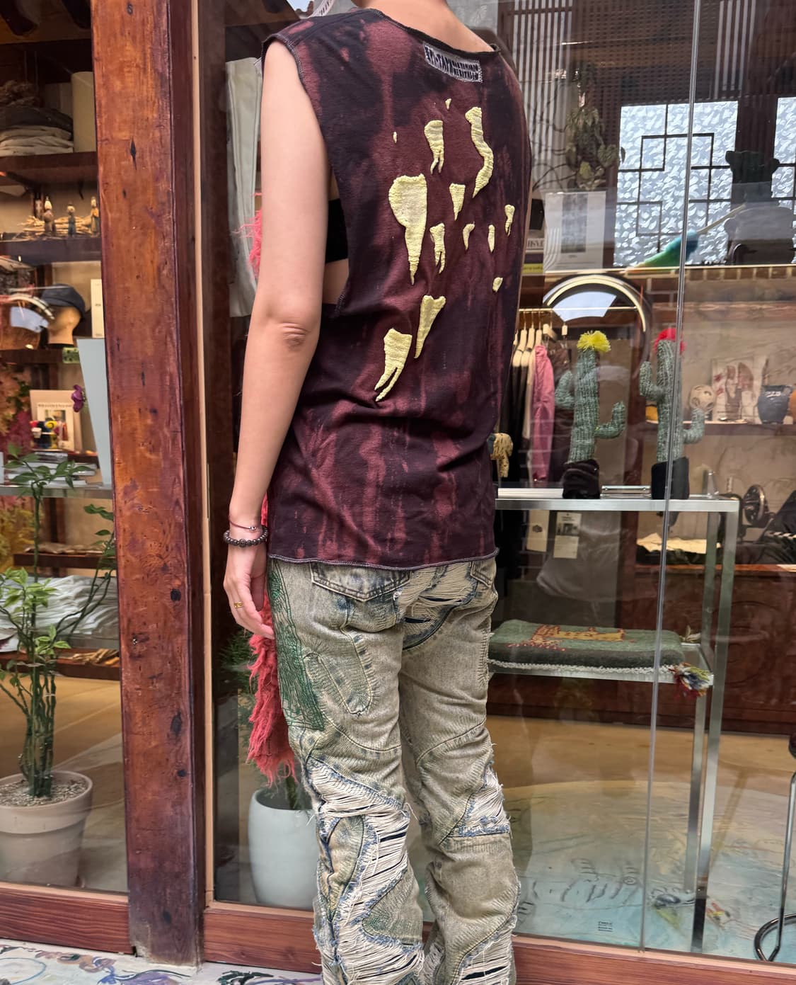 Epi taph london hairy monster sleeveless 상품이미지3
