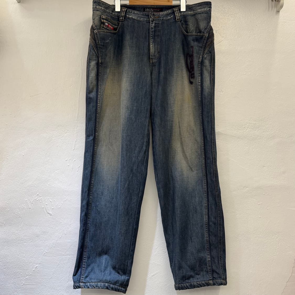 후부 워싱 코듀로이 배색 레터링 데님 팬츠 상품이미지2