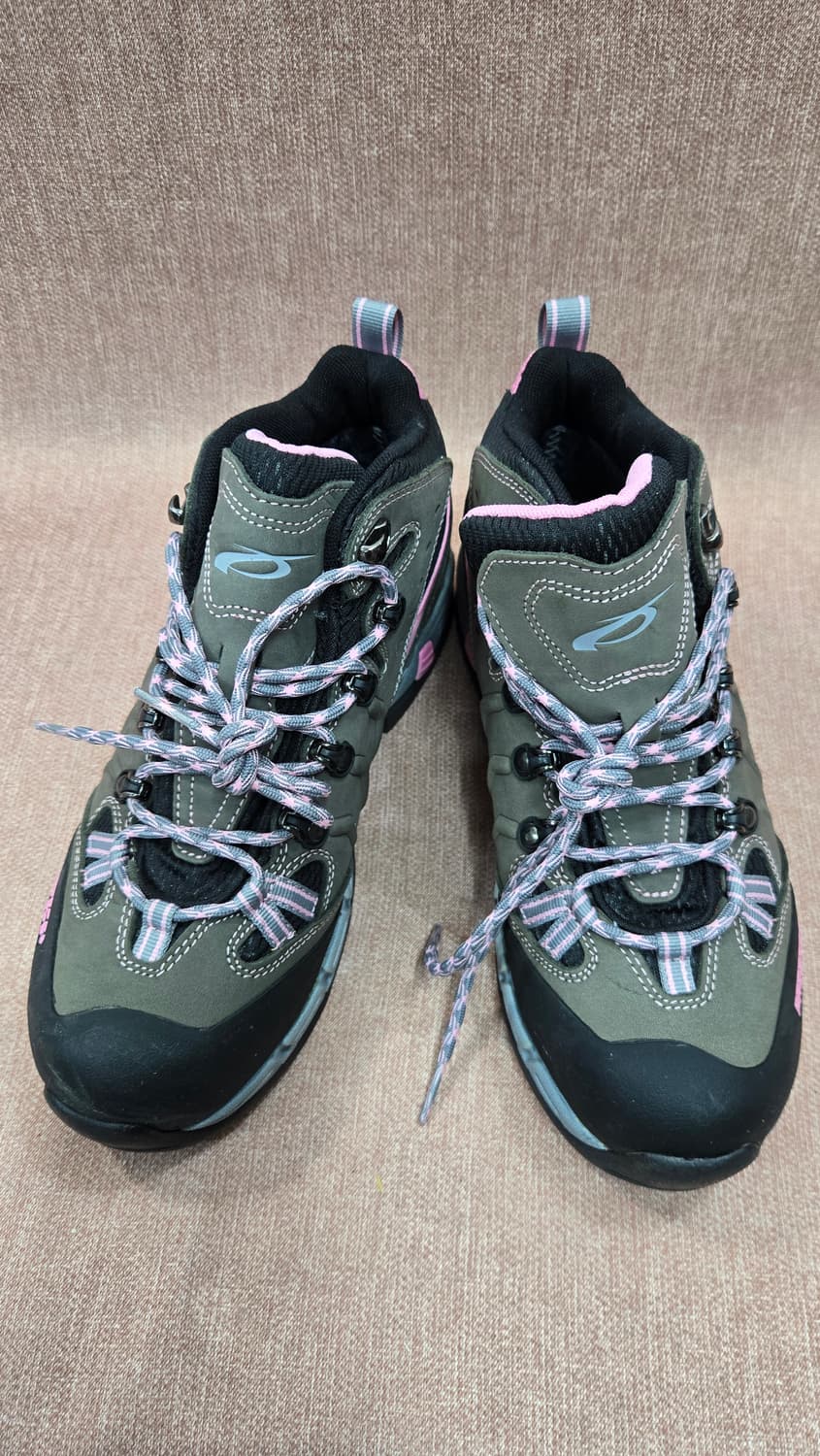 프로스펙스 새상품 250mm- 고어텍스  여성등산화 트레킹화 워킹화 상품이미지1