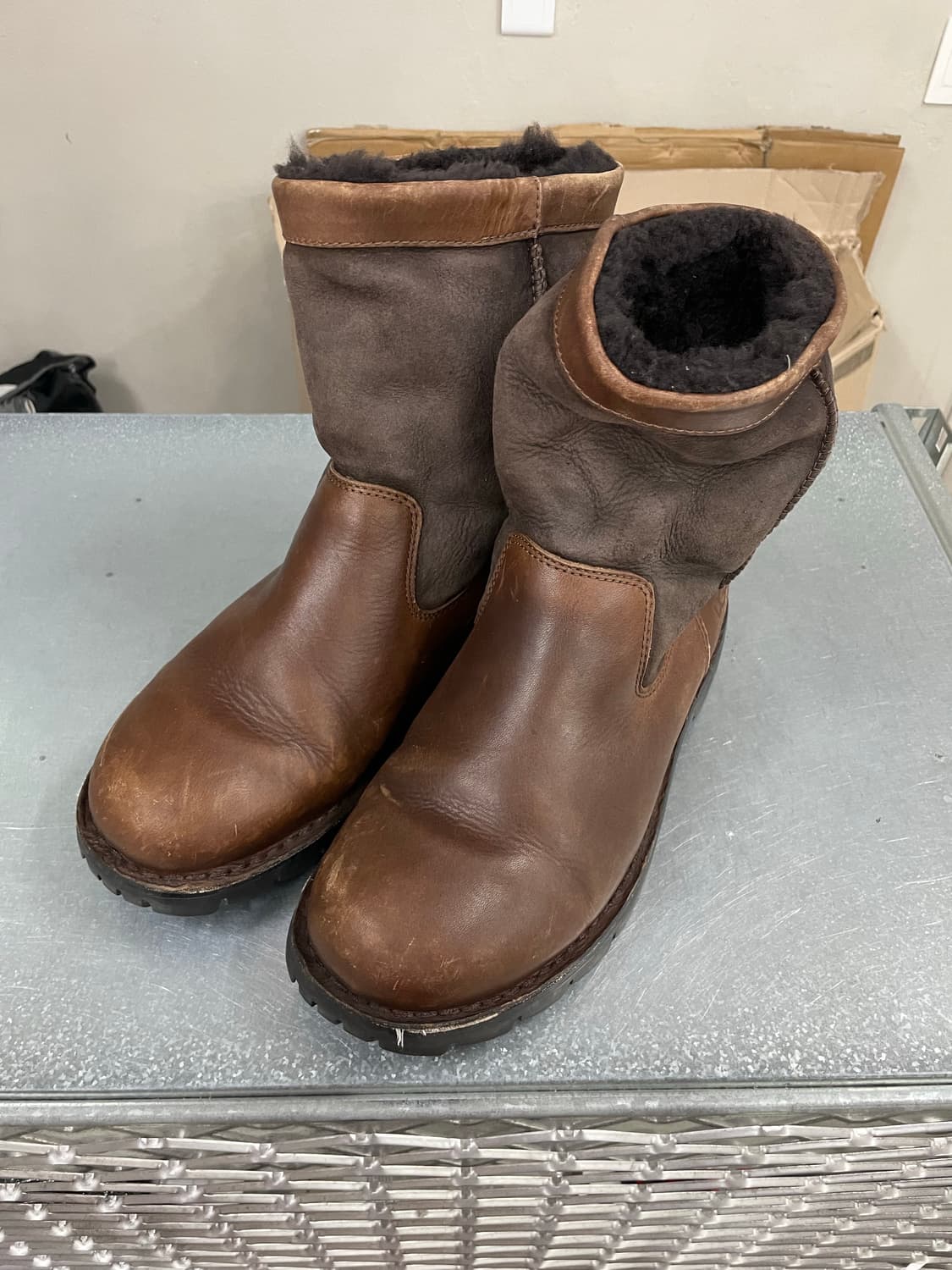 어그 맨즈 브라운 셰어링 부츠 270 상품이미지2