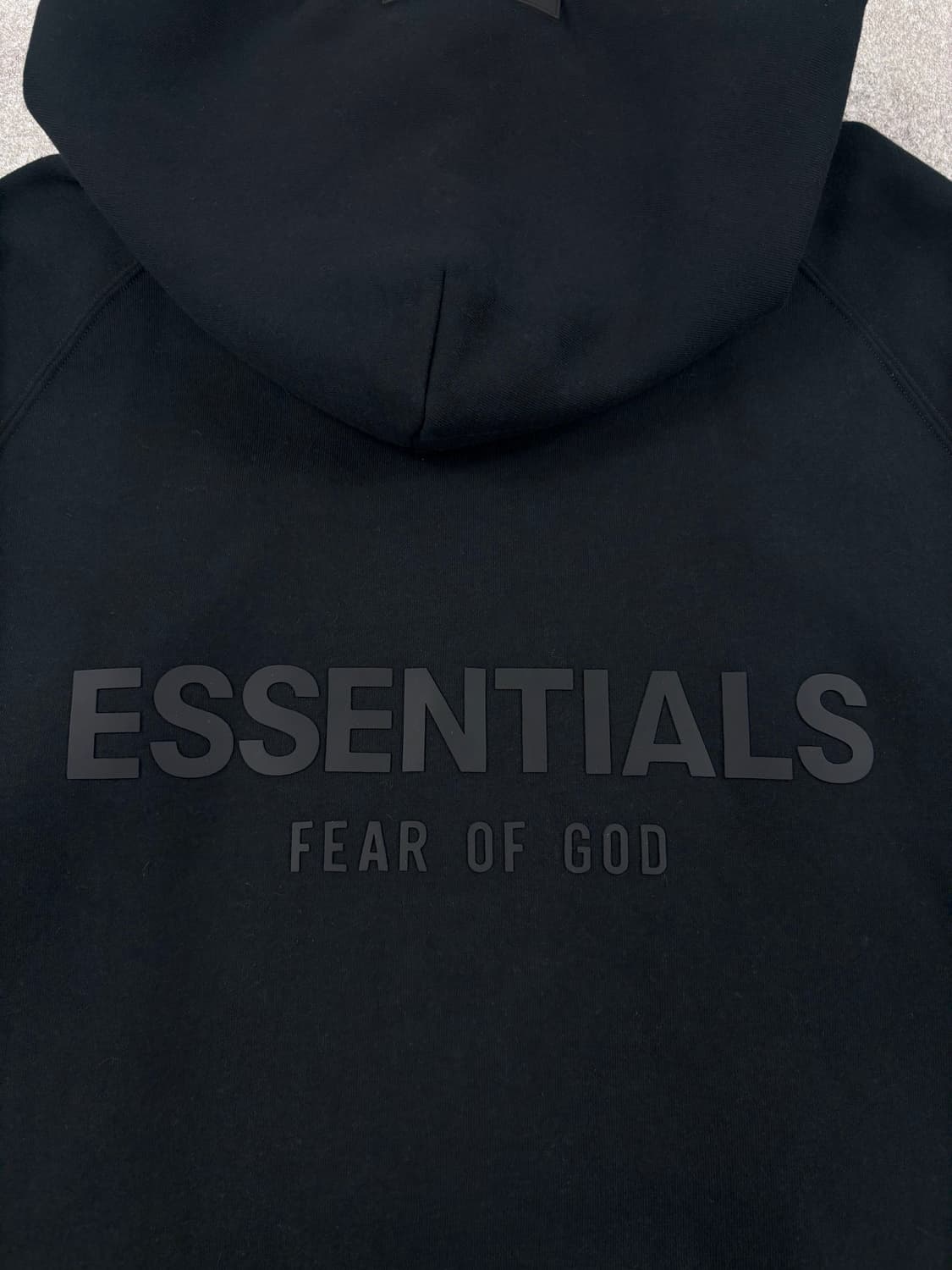 - Fear of God Essentials Hoodie   표기 𝑆 상품이미지7
