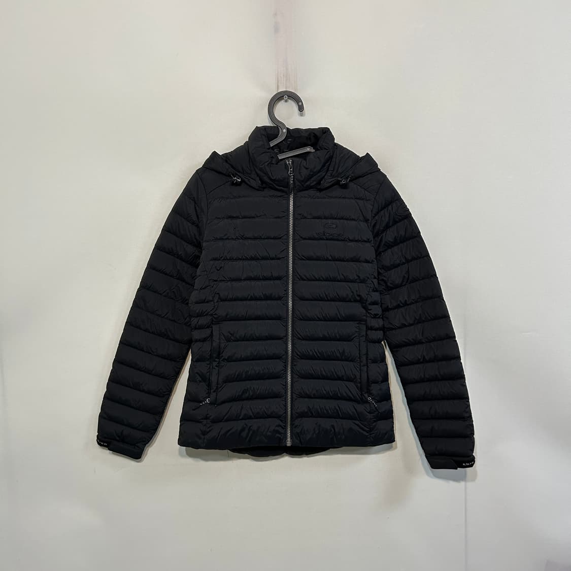 아이더 여성 거위털 경량패딩 90 상품이미지1