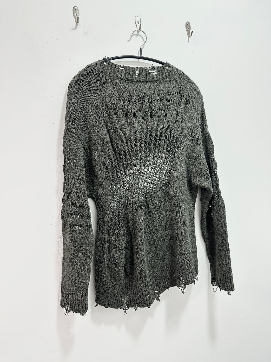 Distressed cut line knit 상품이미지8