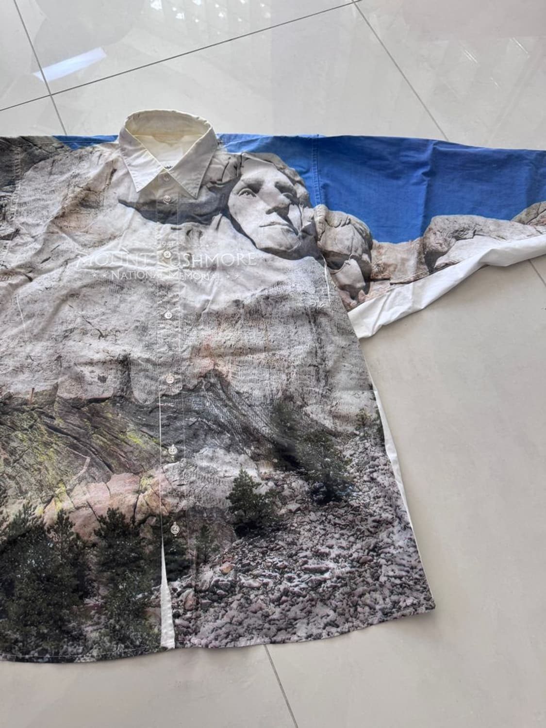 FACEOUT TOURIST SHIRT 더블렛 페이스아웃 투어리스트 셔츠 상품이미지1