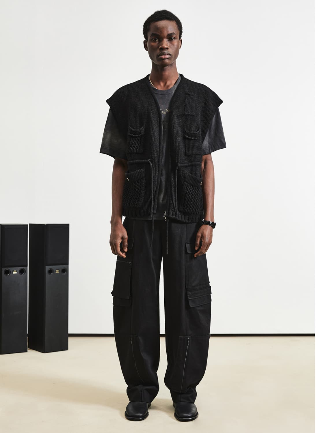 엘무드 유틸리티 니트 베스트 가디건 블랙 48사이즈 상품이미지4