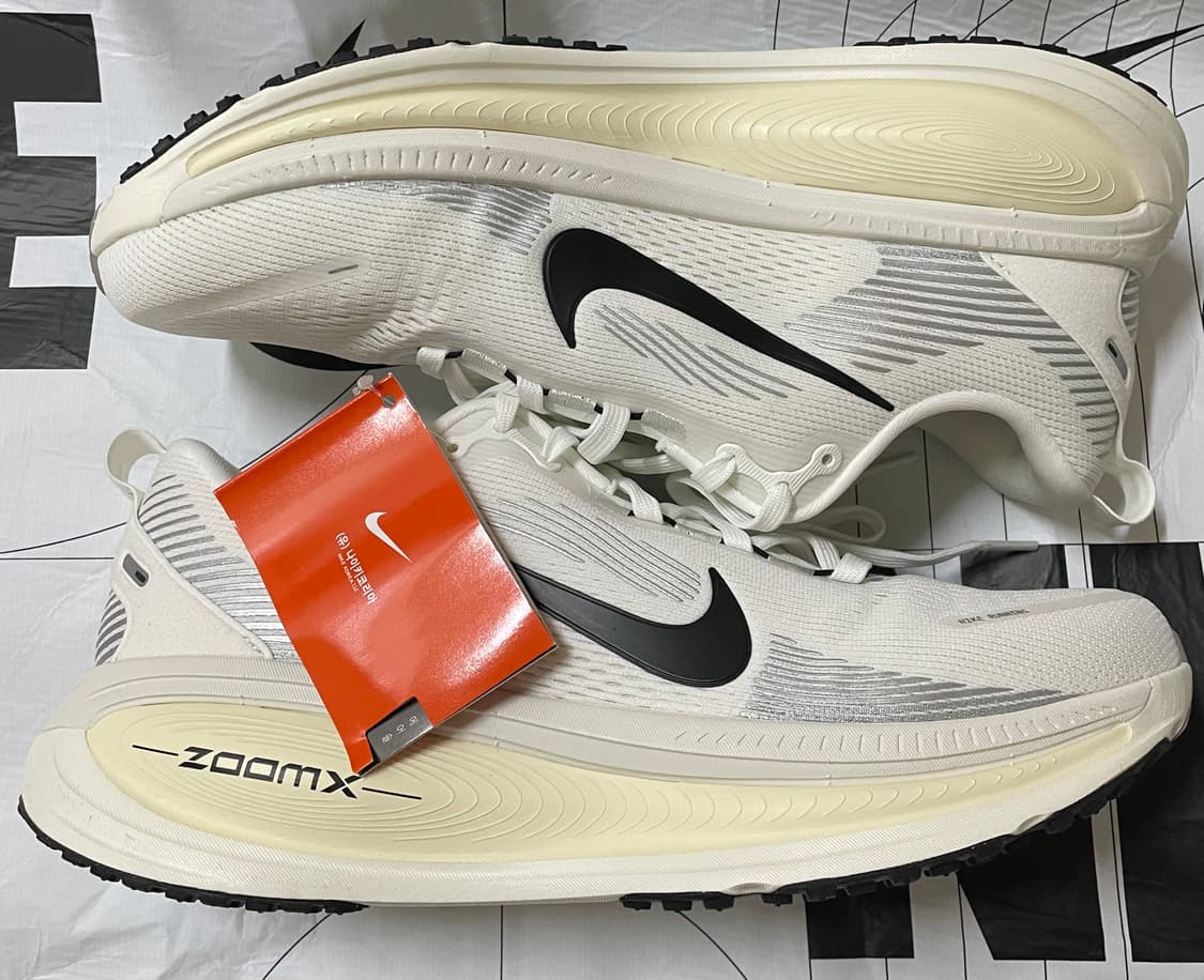 나이키 보메로 18W - 서밋 화이트 (남자 285) 상품이미지6