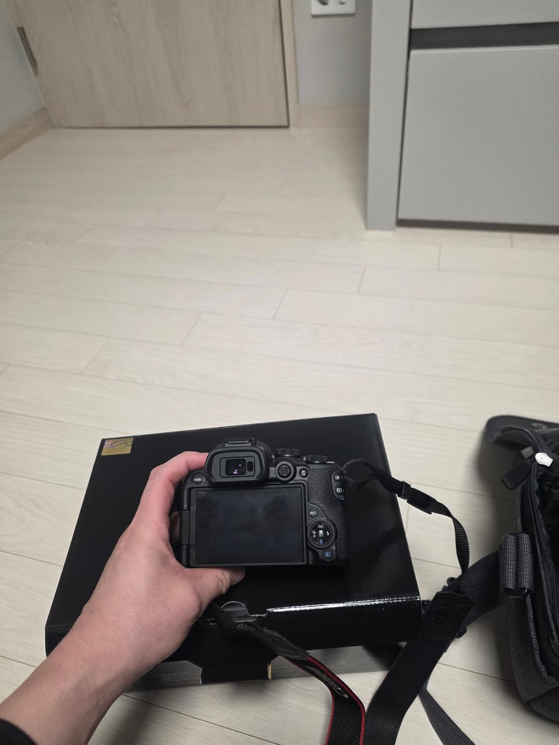 EOS R10 18-150KIT  상품이미지3