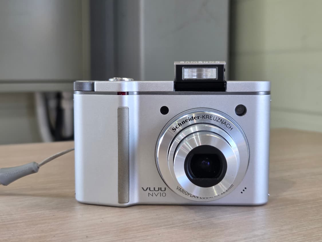 삼성 빈티지디카 vluu nv10 실버 상품이미지2