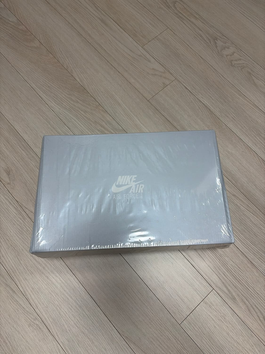 나이키 에어포스1 화이트 260 미개봉 상품이미지1