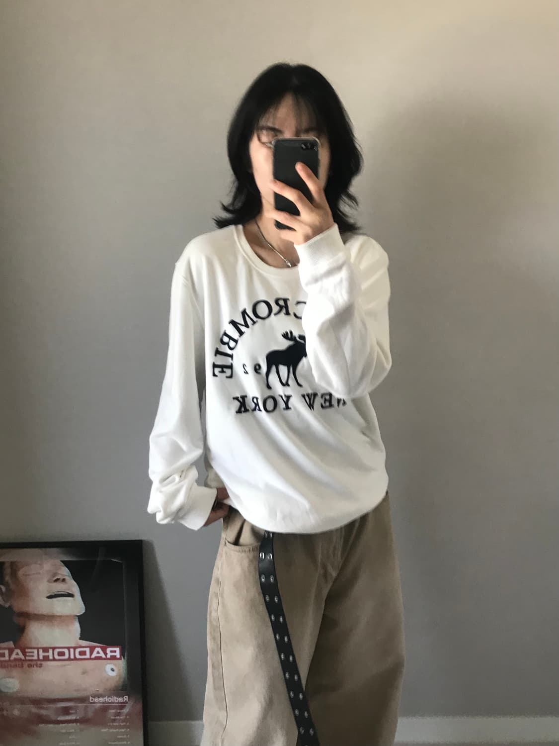 아베크롬비 중앙 빅 프린팅 화이트 맨투맨 상품이미지3