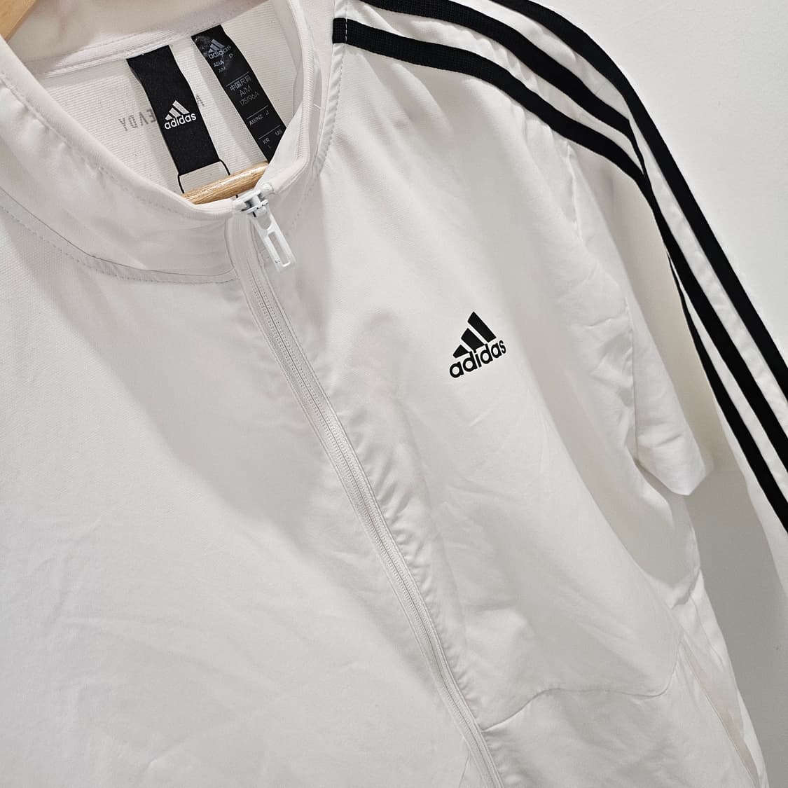 아디다스 화이트 블랙 바람막이 L 상품이미지3