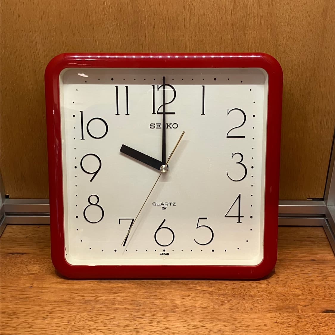 SEIKO QUARTZ VINTAGE CLOCK (Burgundy) 상품이미지1