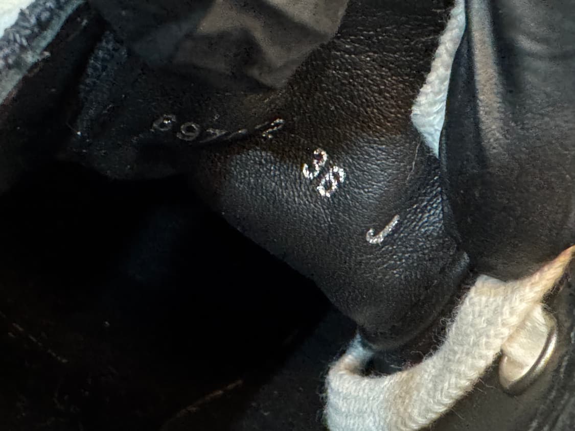 새상품 알렉산더맥퀸 트레드 슬릭 스니커즈 36사이즈  상품이미지3