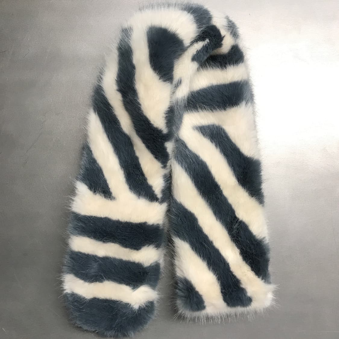 쉬림프스 퍼 머플러 상품이미지1