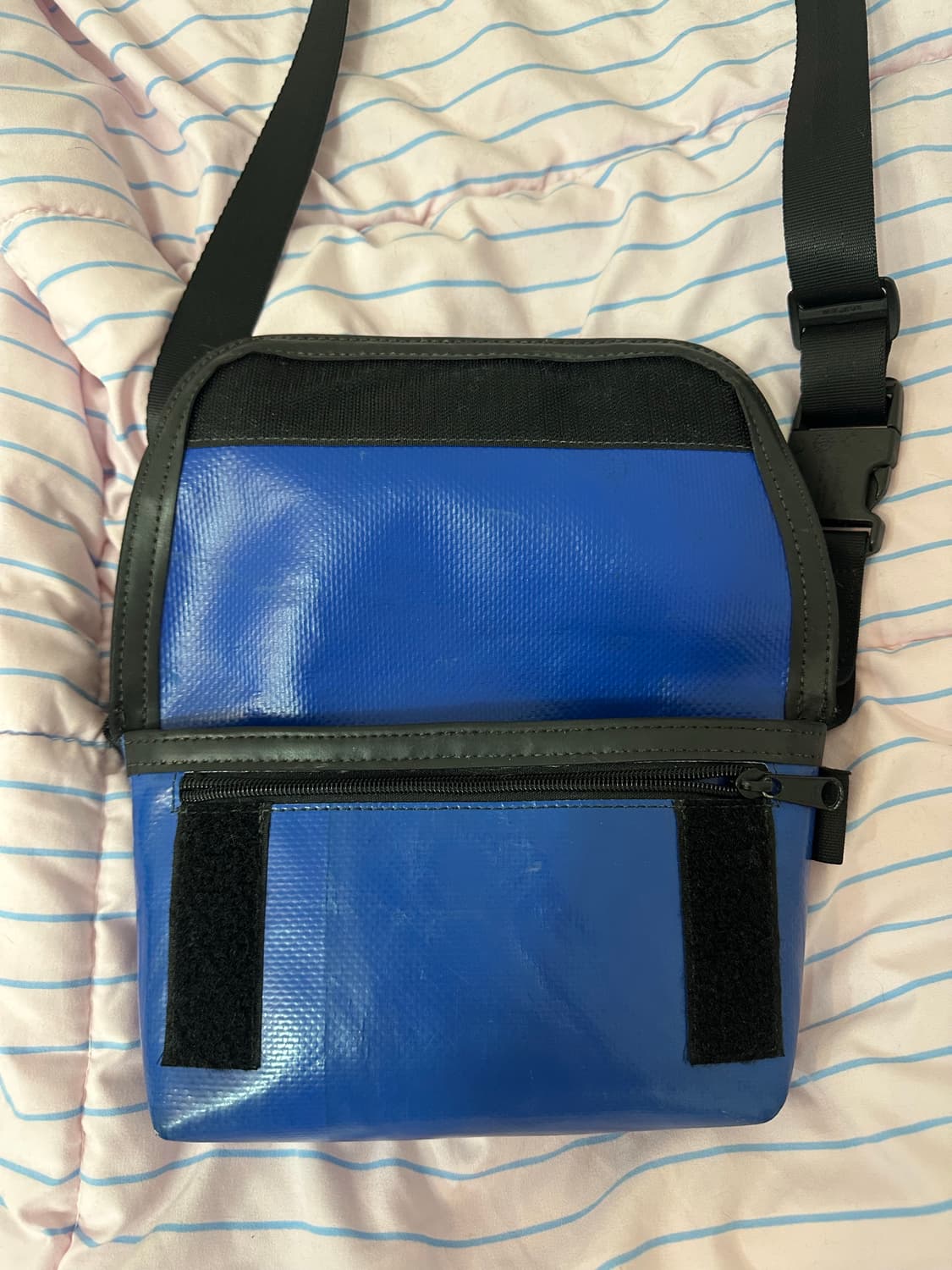 프라이탁 크로스백 흰파 상품이미지4