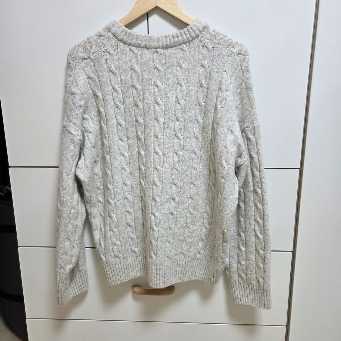 (실착1회) 브이넥니트티 라이트그레이 상품이미지2