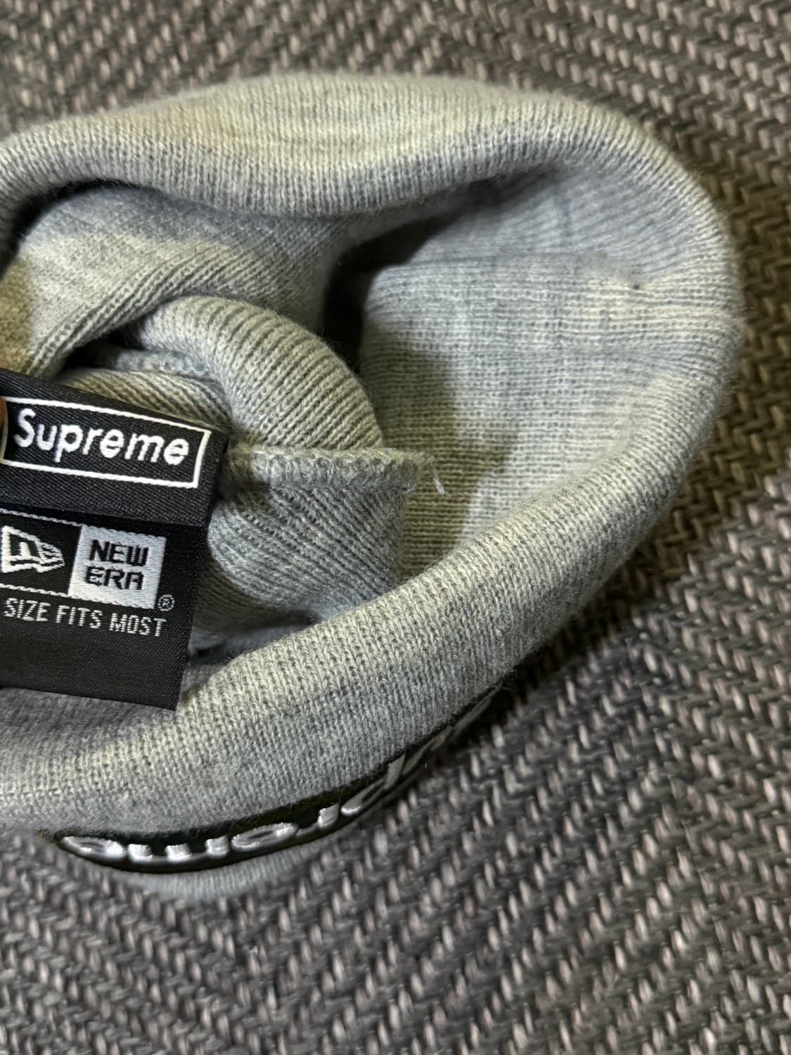 슈프림 뉴에라 박스로고 비니 헤더 그레이 - 23FW 상품이미지3