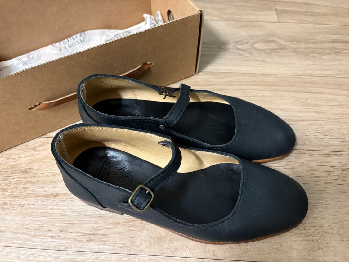 La botte gardiane 라보떼가르디안 메리제인 블랙 슈즈 상품이미지3