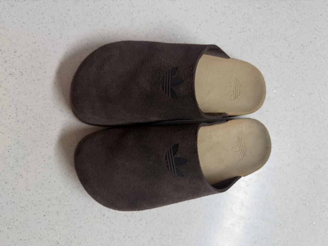 아디다스 아디뮬 슬라이드 다크 브라운 다크 브라운 검 상품이미지5