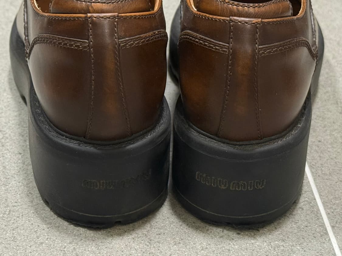 미우미우 레이스 퓌메 가죽 슈즈 상품이미지2