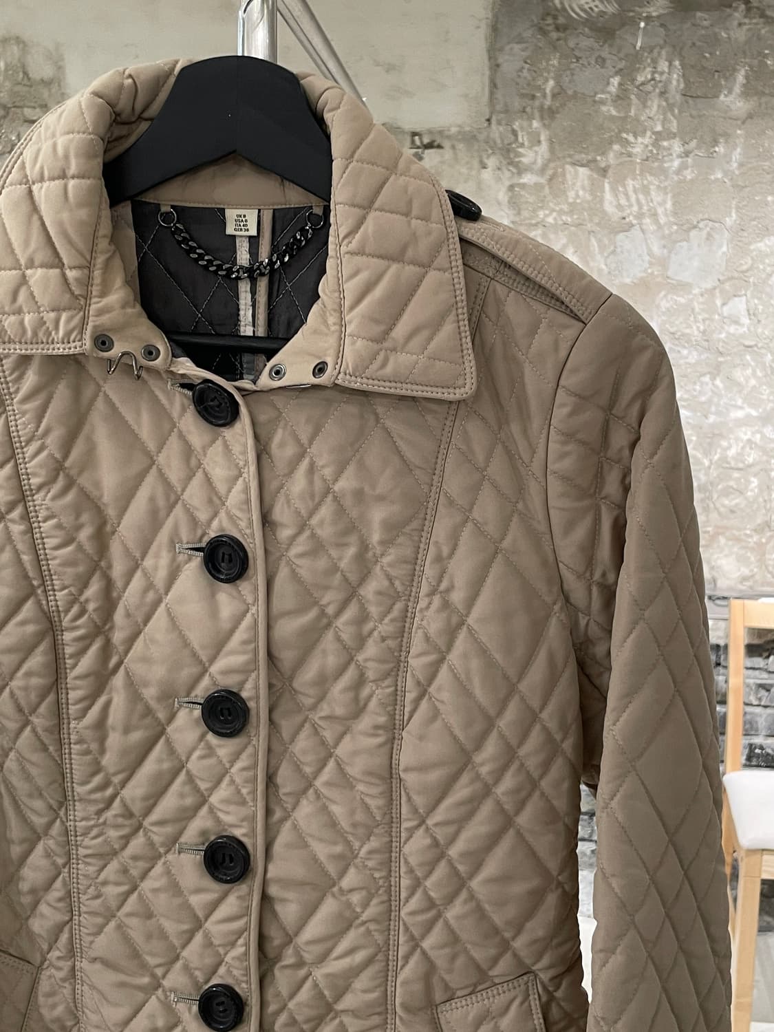 버버리 라이트 베이지 애쉬허스트 퀼팅 자켓 상품이미지3