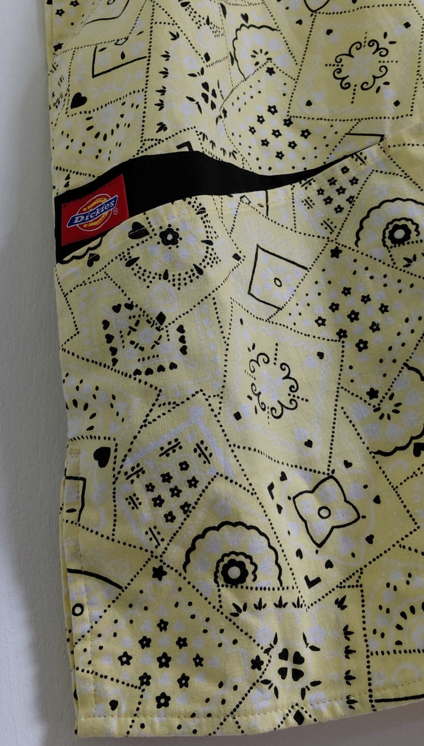 [새상품/2XL] 디키즈(Dickies) 반다나 패턴 스크럽 상의 상품이미지3